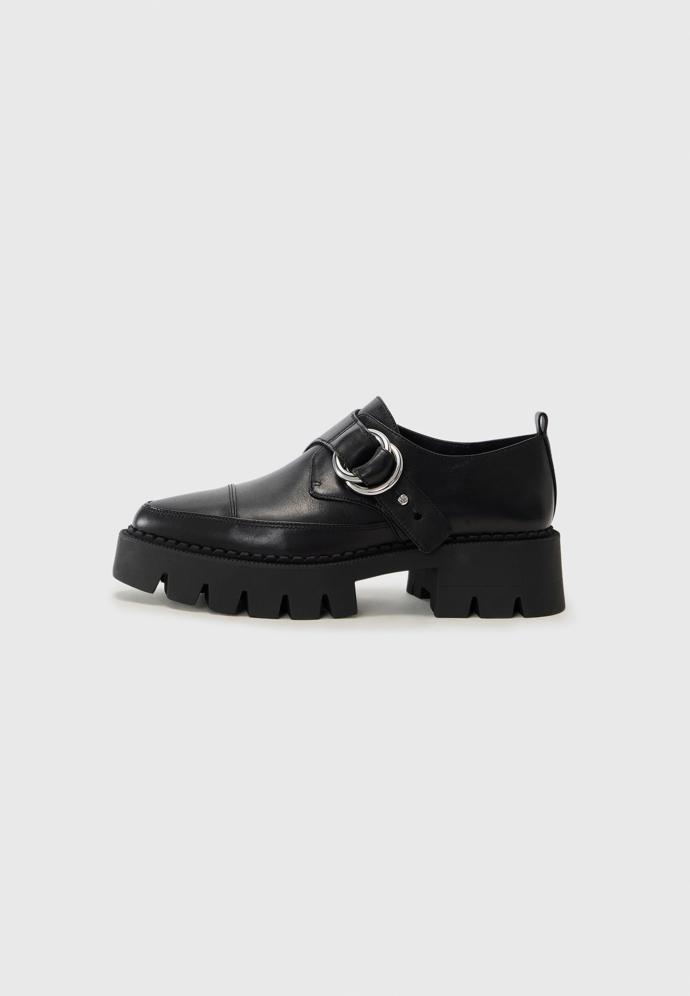 MICHAEL Michael Kors, 3240 Kč, zalando.cz
MICHAEL Michael Kors, 3240 Kč, zalando.cz