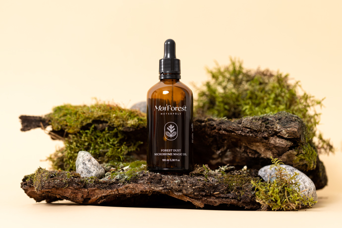 Svou beauty rutinu si jistě vychutnáte s olejem finské značky Moi Forest, 1 290 Kč, Marjalla
