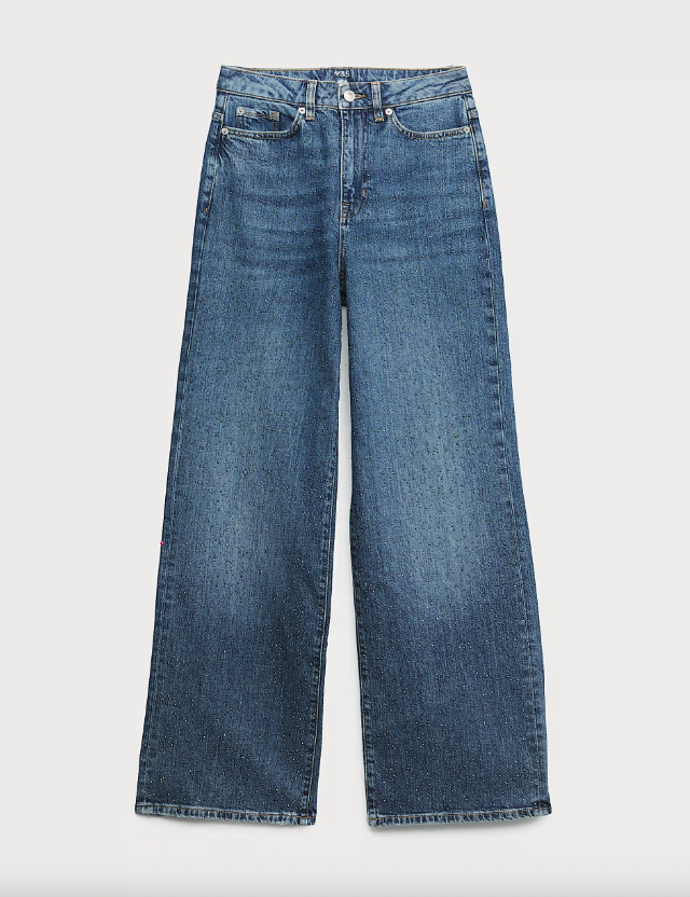 Široké džíny s kamínky Marks & Spencer, 1 999 Kč
