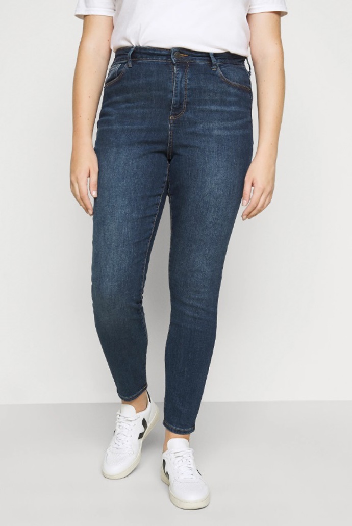 Džíny s vysokým pasem, Vero Moda, 1 080 Kč
