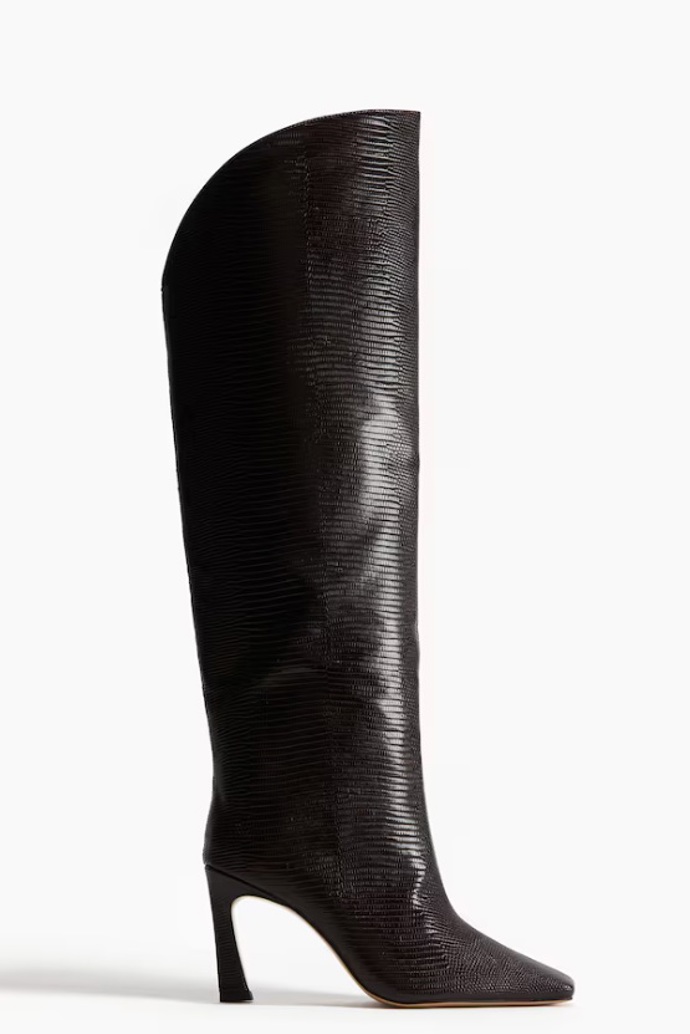 Kozačky vysoké po kolena, H&M, 1 699 Kč
