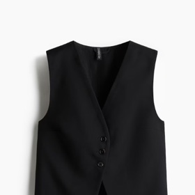Dlouhá společenská vesta, H&M, 479 Kč
Dlouhá společenská vesta, H&M, 479 Kč