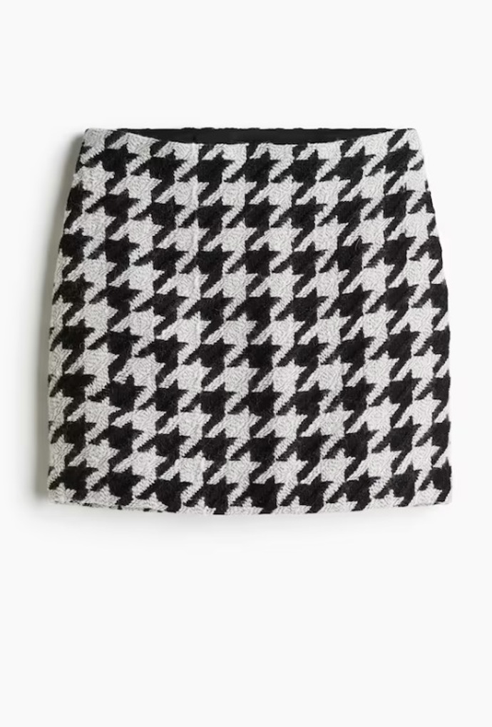 Minisukně, H&M, 619 Kč
