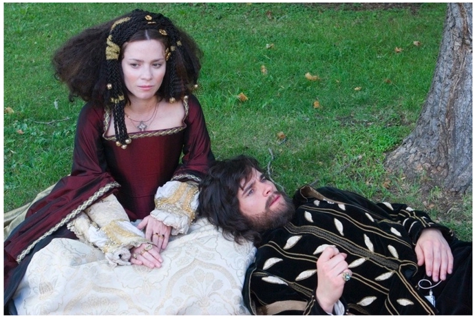 Čachtická paní Alžběta Báthoryová ve filmu Bathory (2008)
Čachtická paní Alžběta Báthoryová ve filmu Bathory (2008)