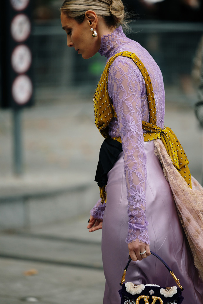 Podzimní street style v Paříži 2025
