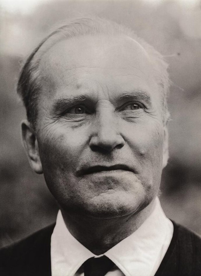 Jan Patočka byl jedním z prvních mluvčích Charty 77 a morální autoritou celé iniciativy. Po brutálních výsleších StB zemřel, což otřáslo i zahraniční veřejností.
