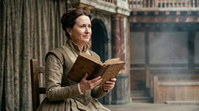 Koláž: Dana Černá provází posluchače příběh třeba i do prostorů původního Shakespearova divadla Globe.
Koláž: Dana Černá provází posluchače příběh třeba i do prostorů původního Shakespearova divadla Globe.