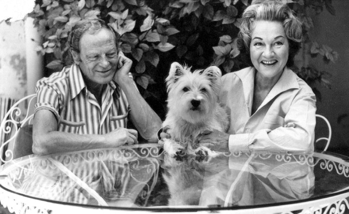 Archivní foto Adiny Mandlové, vlastním jménem Jarmila Anna Františka Marie Mandlová, a módního návrháře Bena Pearsona

