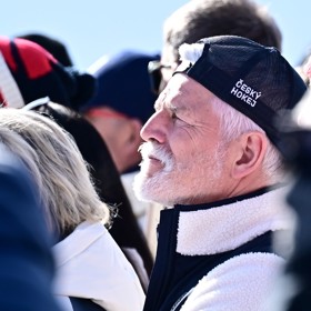 Prezident Petr Pavel fandil Zuzaně a Ester přímo v dějišti olympijských her
