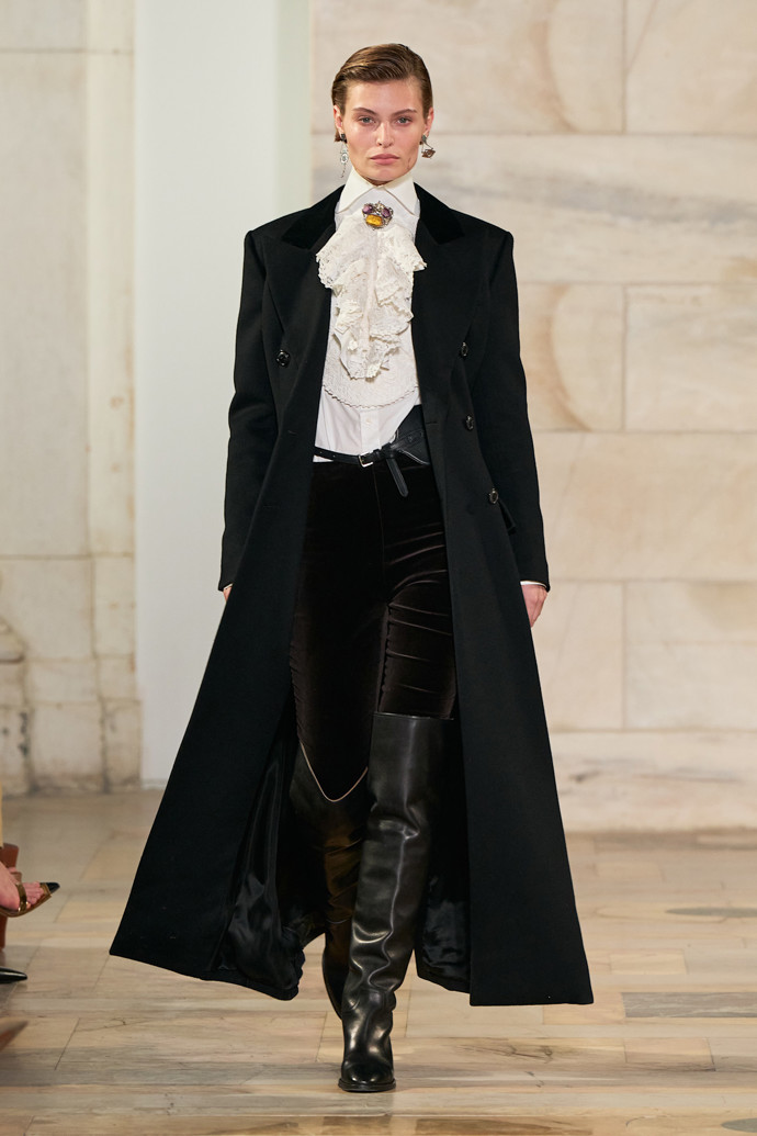Ralph Lauren podzim/zima 2025-2026
Ralph Lauren podzim/zima 2025-2026