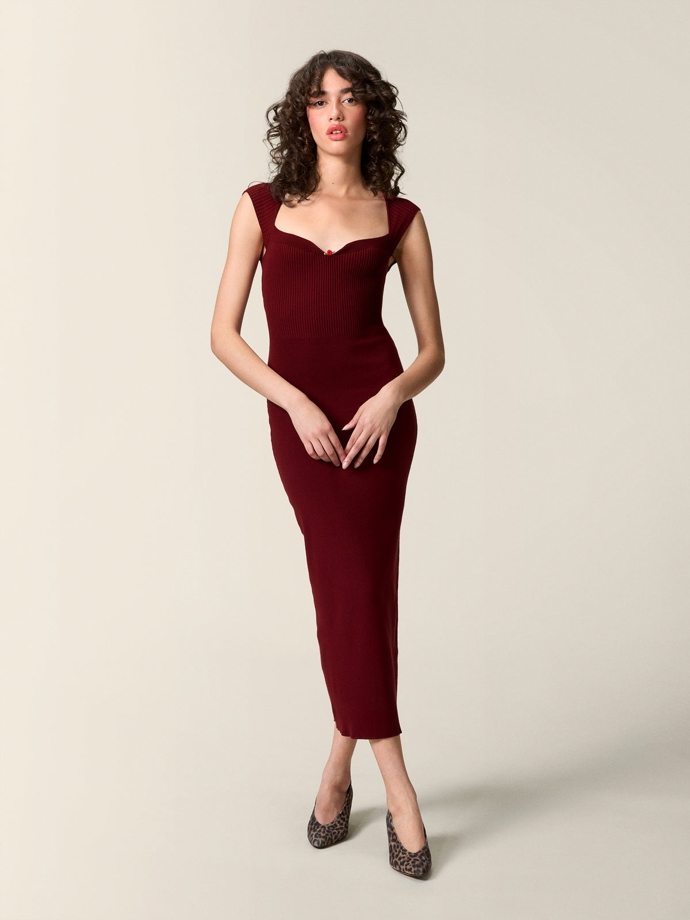 Rouje, 220 eur
Rouje, 220 eur