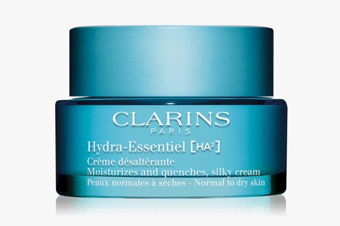Hydratační a zpevňující denní krém s kyselinou hyaluronovou, Clarins, 1 150 Kč 
