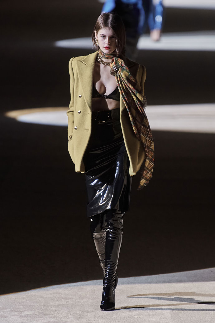 Saint Laurent
