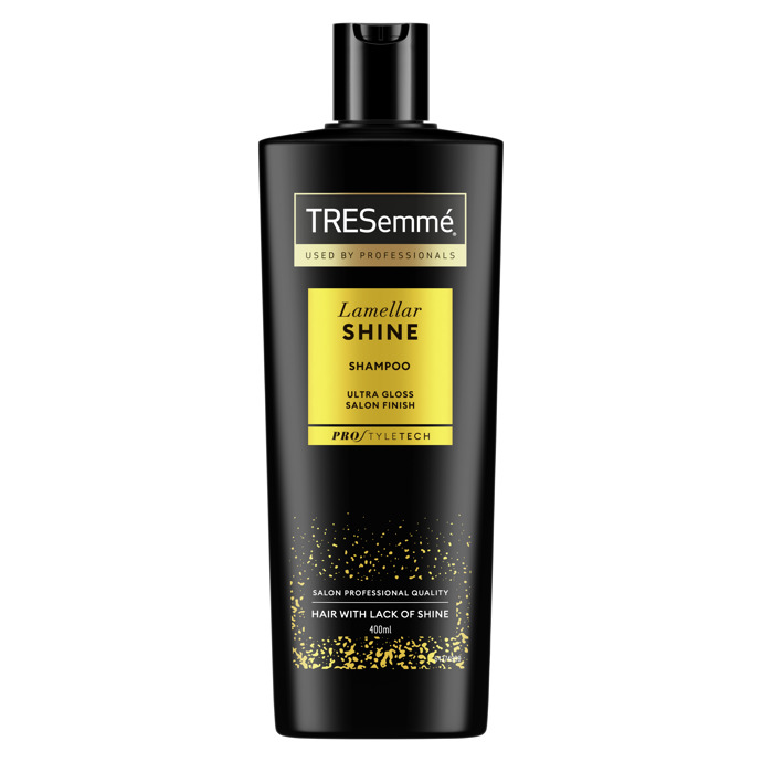 Šampon, TRESemmé Lamellar Shine, 149 Kč (400 ml)

Skoncujte se suchými a zničenými vlasy! Regenerační šampon Tresemmé Biotin + Repair 7 viditelně napravuje až 7 druhů poškození vlasů způsobených barvením, žehlením, česáním, zaplétáním, fénováním, kulmováním či odbarvováním.
