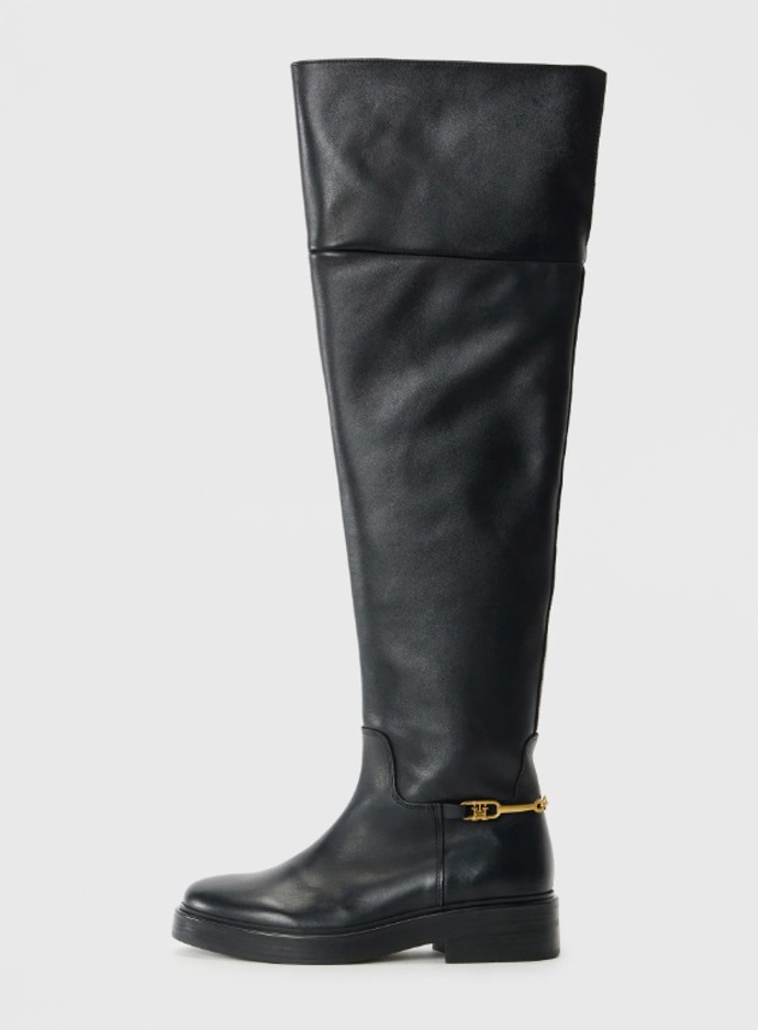 Elegantní jezdecké boty, Tommy Hilfiger, 7 490 Kč
