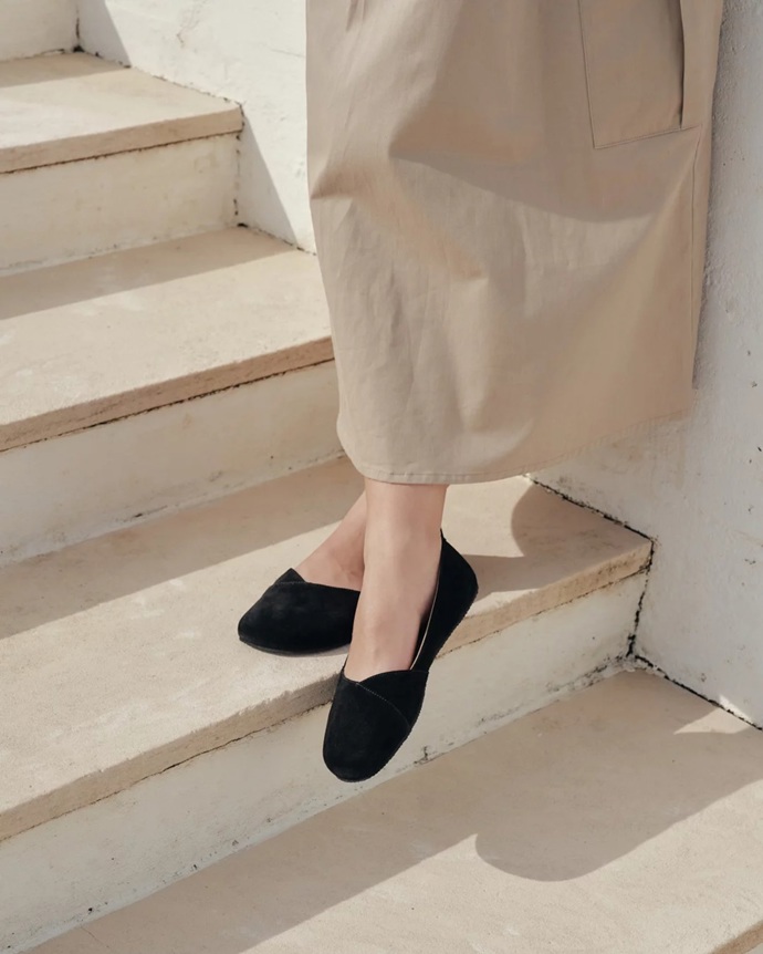 SHAPEN barefoot baleríny PEONY 2.0, 3190 Kč

Nadčasový design balerínek má nyní vylepšený design pro ještě pevnější držení nohy. Precizně vyrobená bota ze semišové kůže vystihuje krásu pivoňky, jejíž jméno nese.

www.shapenbarefoot.com
