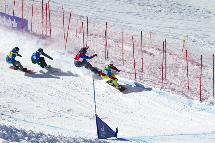 Ve snowboardcrossu válí Eva Adamczyková
Ve snowboardcrossu válí Eva Adamczyková
