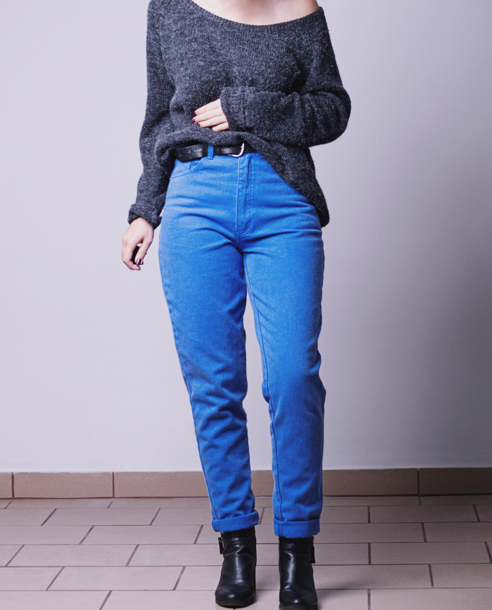 Nemusíte mít velikost 36 a stejně budete v mom jeans vypadat skvěle. 

