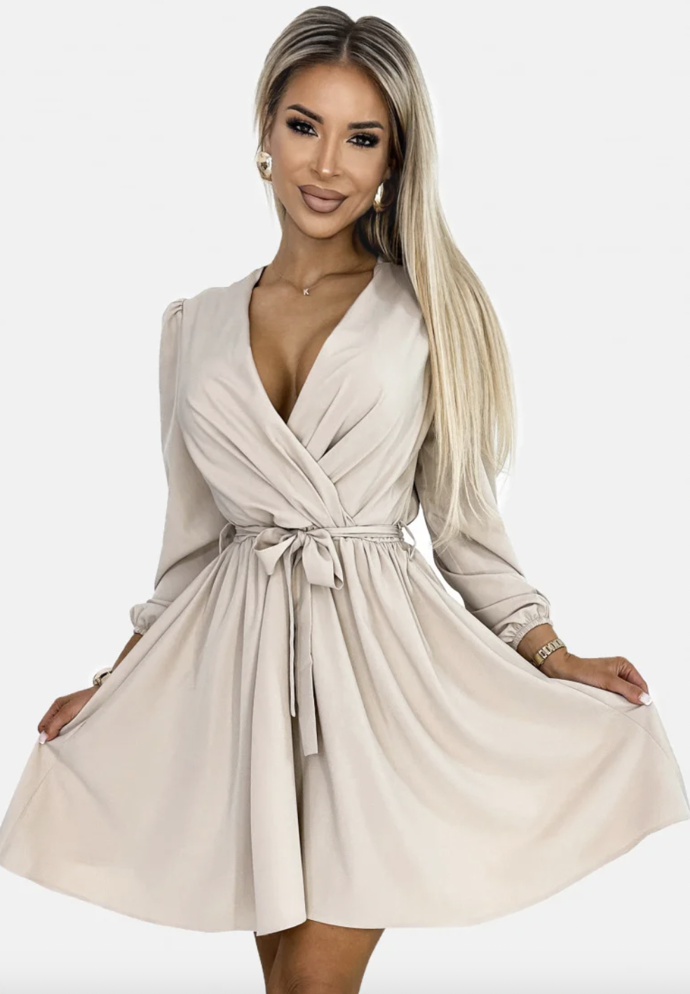 Chelsea Clark WITH A NECKLINE AND BELT - Koktejlové šaty / šaty na párty 2 439,00 Kč
