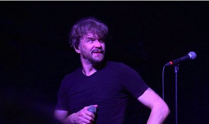 Dan Bárta je vynikajícím zpěvákem
Dan Bárta je vynikajícím zpěvákem
