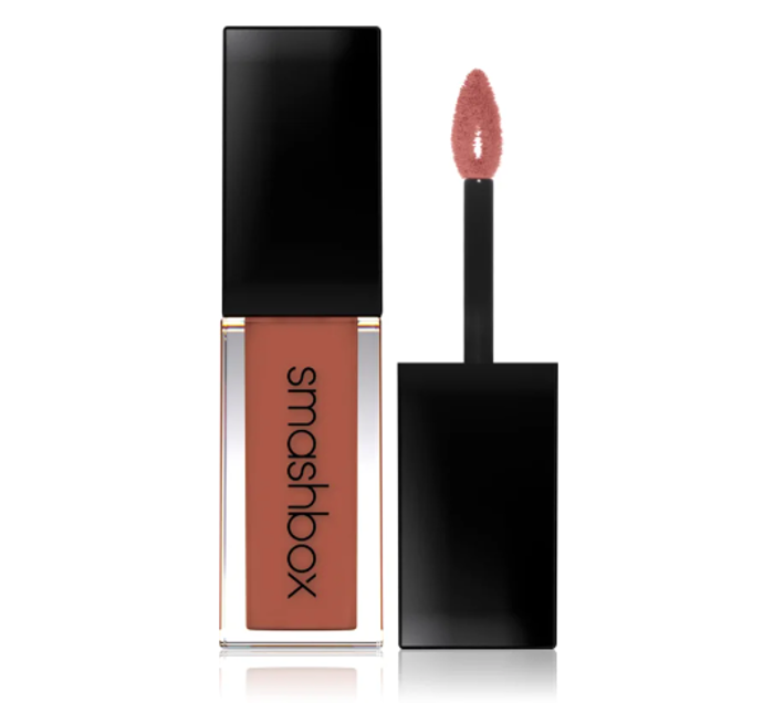 Hnědý lesk na rty, Smashbox, 778 Kč
