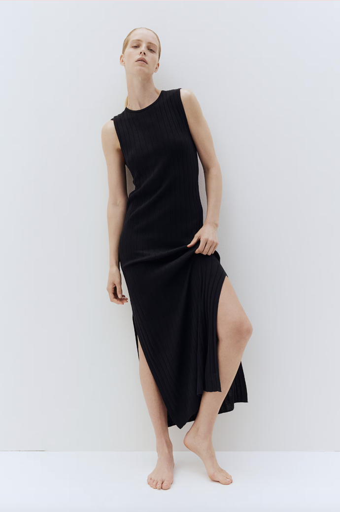 H&M, 839 Kč
