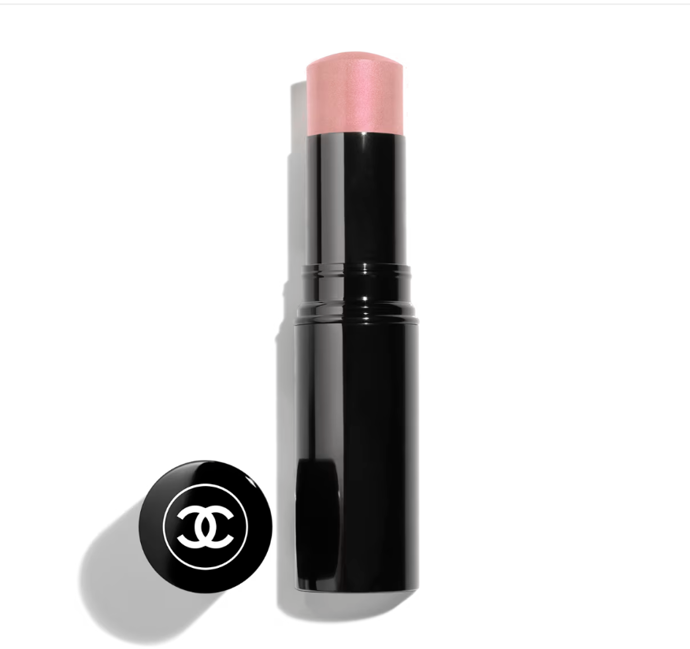 Víceúčelová rozjasňující tyčinka, odstín Dragée, Chanel, 1200 Kč

