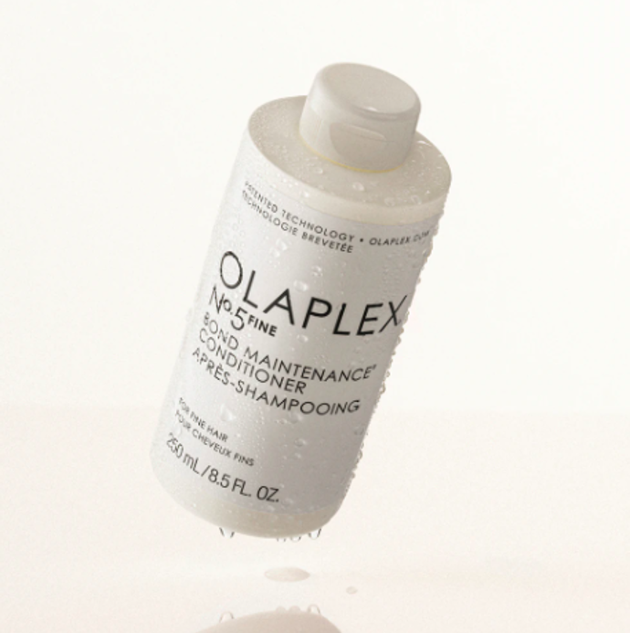 Hydratační a posilující kondicionér, Olaplex, 585 Kč
