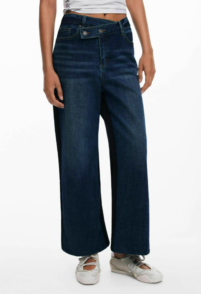 Flare džíny, Desigual, 2999 Kč
