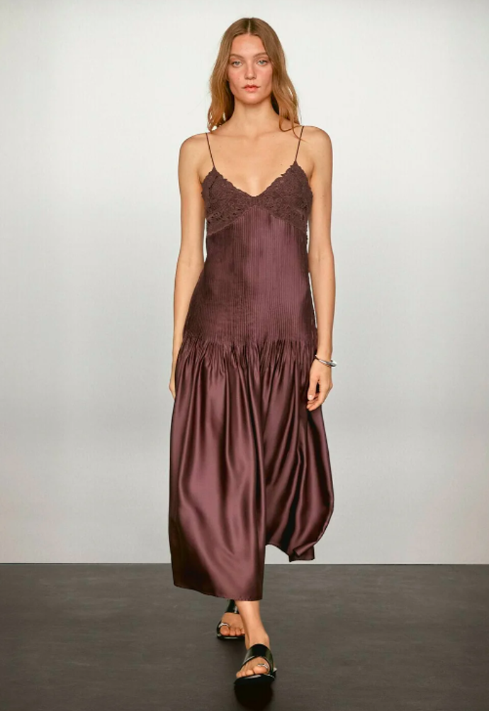 Slip dress, Massimo Dutti, 3999 Kč
