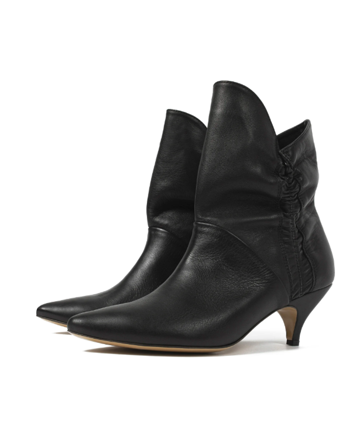 Kozačky stiletto, L37, 5499 Kč
