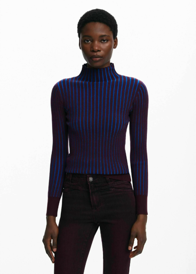 Rolák, Desigual, 2299 Kč
Rolák, Desigual, 2299 Kč