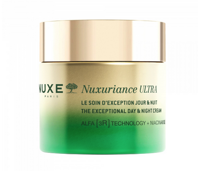 Nuxuriance Ultra denní & noční pleťový krém proti známkám stárnutí s patentovanou technologií Alfa [3R] revitalizuje, renovuje a redefinuje strukturu pleti účinněji než retinol díky účinné kombinaci kyseliny hyaluronové a výtažků z denivky a semen vojtěšky. Receptura tohoto krému navíc obsahuje Niacinamid, který významně napomáhá obnovit zářivost a rovnoměrný tón pleti. 2590 Kč
