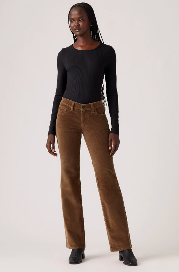 Hnědé džíny, Levi's®, 1920 Kč
Hnědé džíny, Levi's®, 1920 Kč