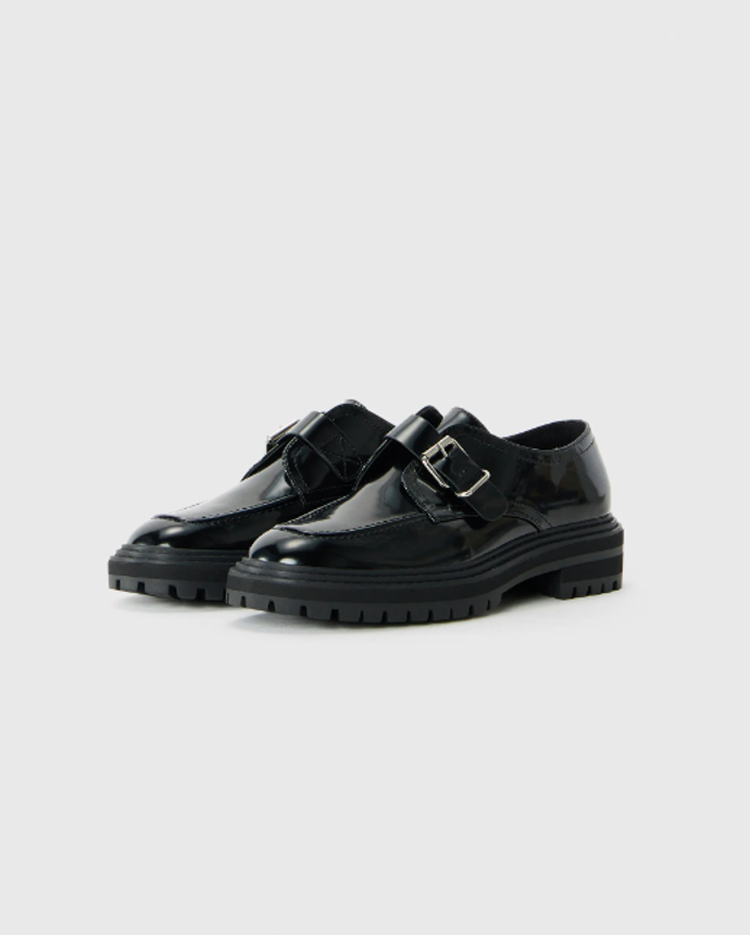 Polobotky s přezkami, ONLY SHOES, 1440 Kč
