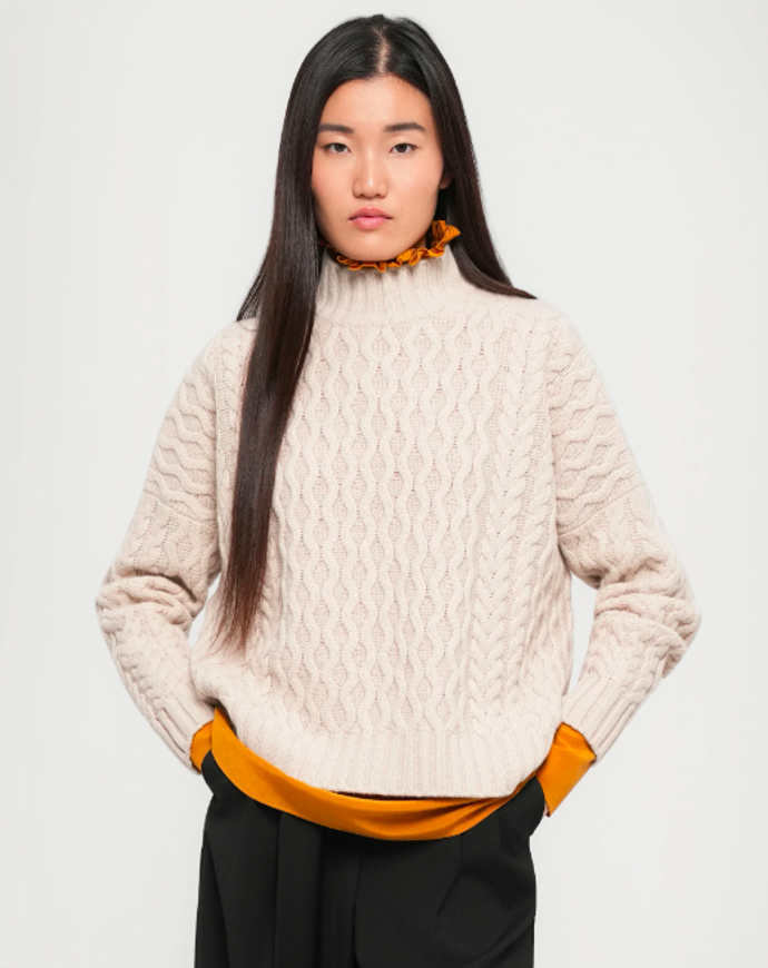 Svetr, WEEKEND MAXMARA, 8200 Kč
