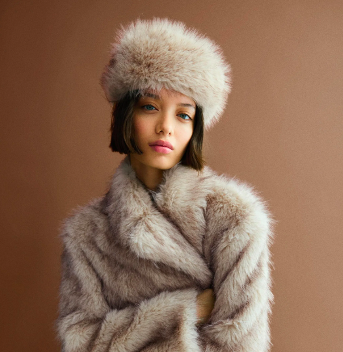 Čepice, Bershka, 479 Kč
Čepice, Bershka, 479 Kč