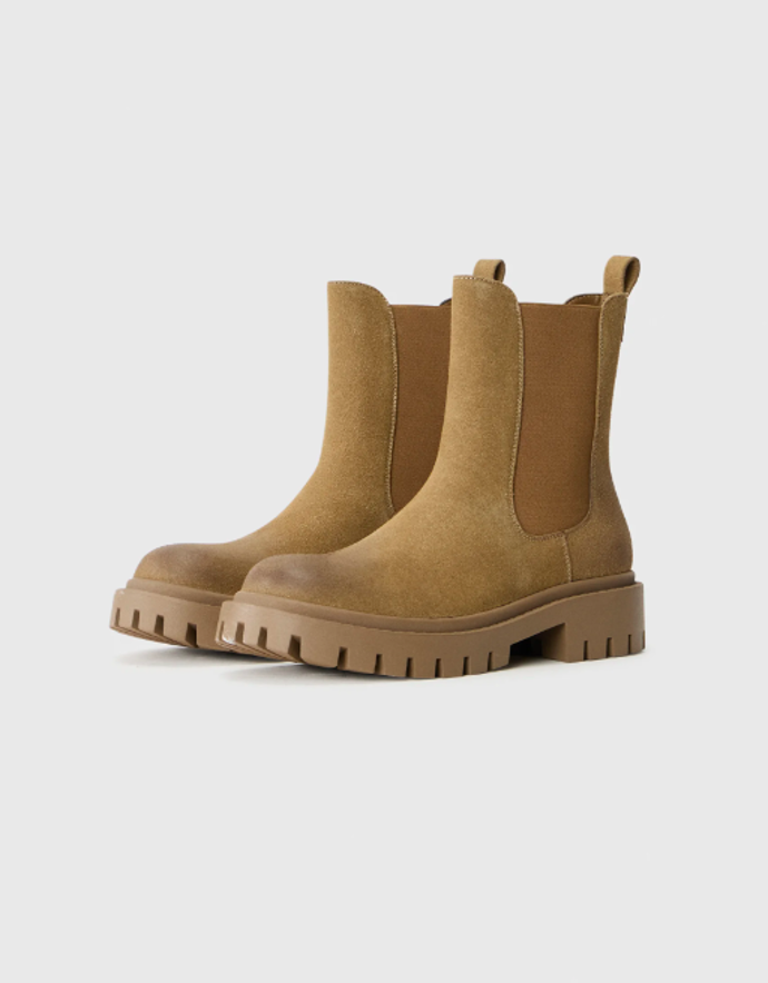 Chelsea boots, YOURTURN, 960 Kč
