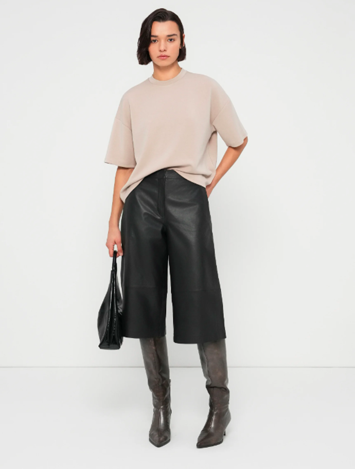 Culottes kalhoty, Selected Femme, 6117 Kč
Culottes kalhoty, Selected Femme, 6117 Kč