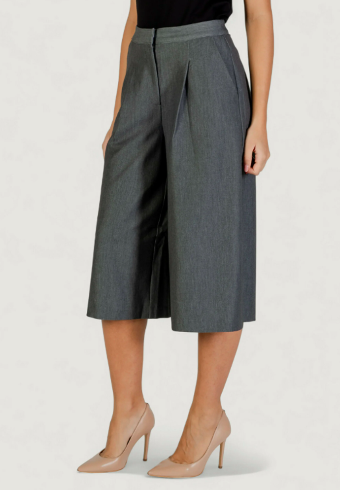 Culottes kalhoty, ICHI, 1917 Kč
Culottes kalhoty, ICHI, 1917 Kč