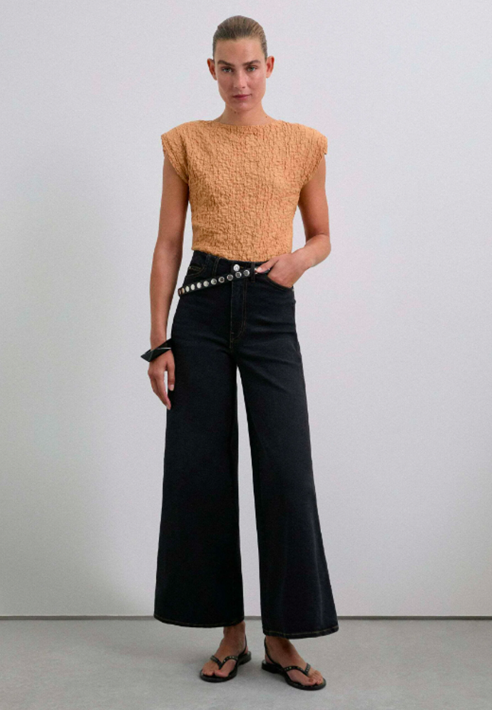 Culottes kalhoty, Scalpers, 1692 Kč
Culottes kalhoty, Scalpers, 1692 Kč