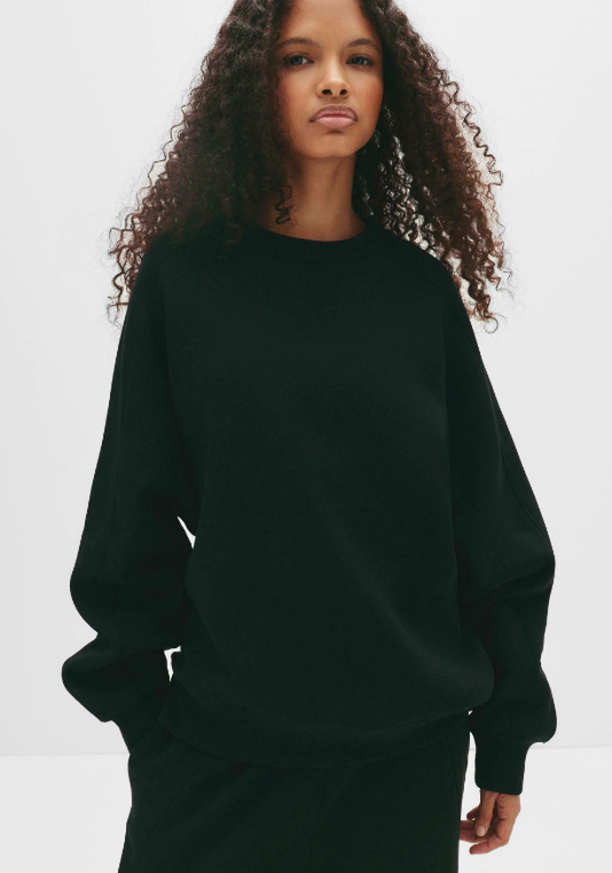 Svetr, PULL&BEAR, 499 Kč
