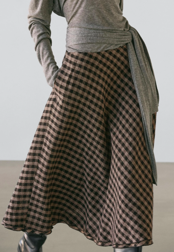 Kostkovaná sukně, Massimo Dutti, 2699 Kč
Kostkovaná sukně, Massimo Dutti, 2699 Kč