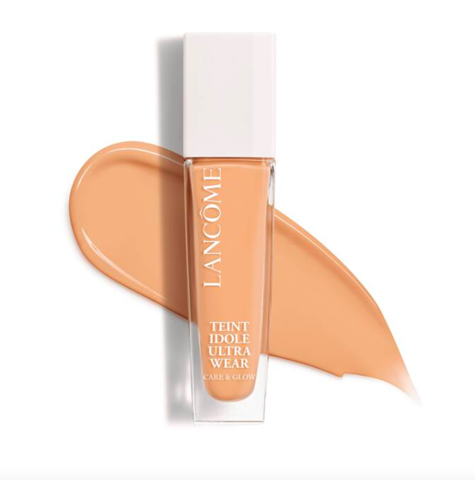 Hydratační a rozjasňující make-up Teint Idole Ultra Wear Care & Glow, Lancôme, 1 245 Kč
