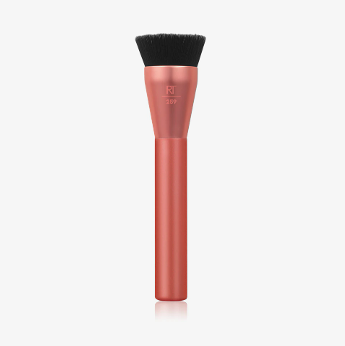 Štětec na make-up Real Techniques, 266 Kč, prodává Notino

