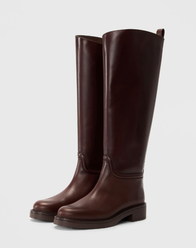 Jezdecké boty, STUART WEITZMAN, 20420 Kč
