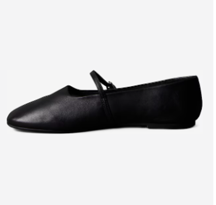 Calvin Klein 2867 Kč
Calvin Klein 2867 Kč