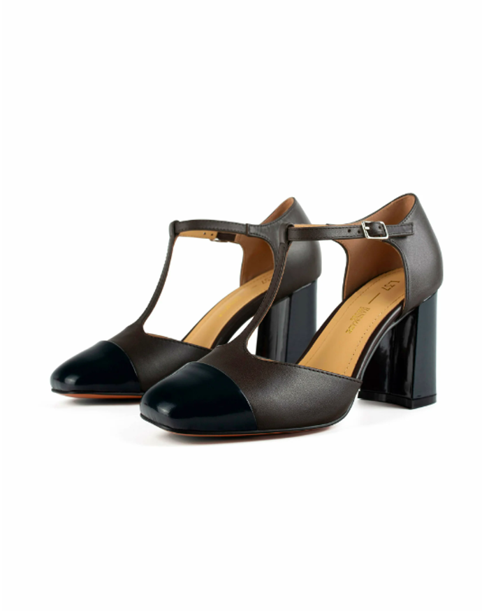 Dvoubarevné lodičky, L37, 5999 Kč
Dvoubarevné lodičky, L37, 5999 Kč