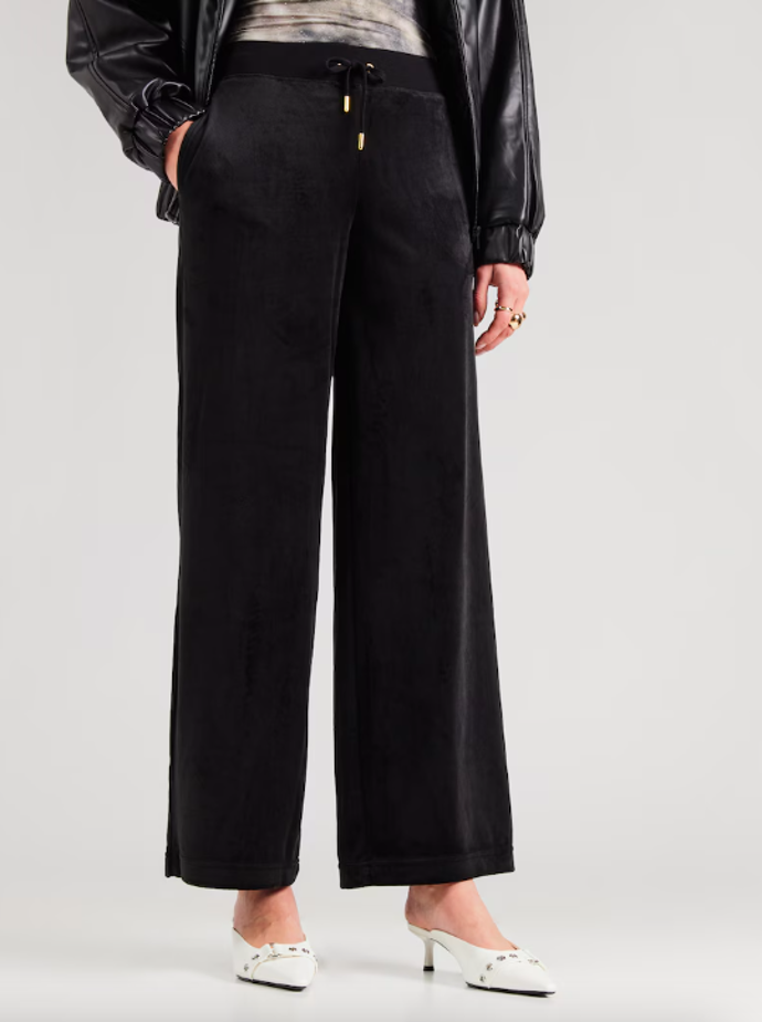 Juicy Couture 1329 Kč
Juicy Couture 1329 Kč