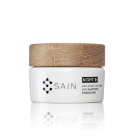 SAIN® Omlazující noční krém s alaptidem & skvalanem (60ml), 1990 Kč
Prémiový noční regenerační krém s alaptidem pro všechny typy pleti. Unikátní jemně vosková textura krému okamžitě promění pleť na sametově hebkou. Krém s jemnou parfemací díky výjimečným aktivním látkám zajistí pokožce během noci účinnou regeneraci, hydrataci a díky mikroliftingovému anti-stress efektu budete po ránu působit dokonale odpočinutě.
SAIN® Omlazující noční krém s alaptidem & skvalanem (60ml), 1990 Kč
Prémiový noční regenerační krém s alaptidem pro všechny typy pleti. Unikátní jemně vosková textura krému okamžitě promění pleť na sametově hebkou. Krém s jemnou parfemací díky výjimečným aktivním látkám zajistí pokožce během noci účinnou regeneraci, hydrataci a díky mikroliftingovému anti-stress efektu budete po ránu působit dokonale odpočinutě.